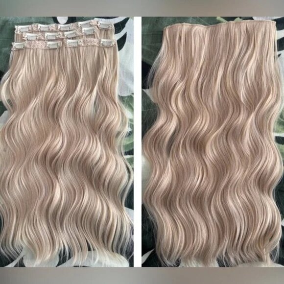 20 In Clip In Extra Light Blonde Hair Extensions NWT - Picture 1 of 8